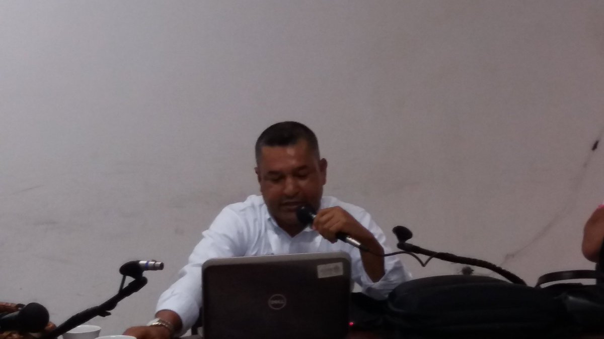 ConcejoTurbo's tweet photo. El Secretario de Gobierno Emelides Muñoz esta exponiendo el programa de Seguridad Para La Paz y La Reconciliación. https://t.co/PWJ3ymS6Xx