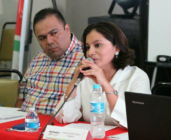 marianabenitezt's tweet photo. #Oaxaca necesita fortalecer sus órganos de vigilancia, de esto se habló en la mesa 3 de los #ForosConAlex https://t.co/h9W4Ygs6Rl