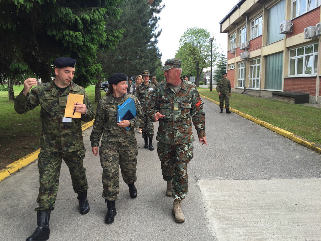 UNDP_SEESAC's tweet photo. Regional cooperation for #saferregion - #RSSRP Gender Trainers during the outdoor exercise https://t.co/caEBMUWmOS