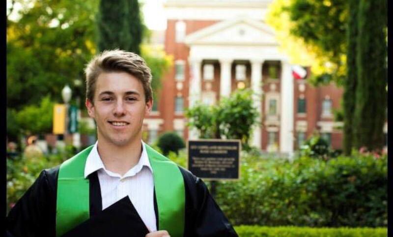Prayers to family &amp; friends of #BaylorGrad Coho Menk, who passed away days after graduation: bit.ly/25hLZ4T