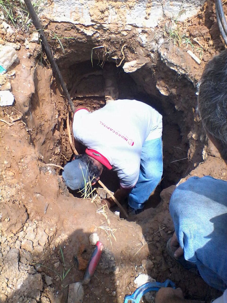 hidrocapita's tweet photo. Hidrocapital responde reparación de juntas de 3 pulgadas y niple de 3 pulgadas y 15 cm?, Sector Las Marinas https://t.co/vzXfdtkd00