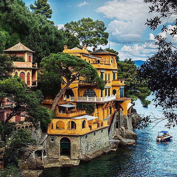 BACKPACKlNG's tweet photo. Portofino, Italy https://t.co/DA4nZSL7Ed