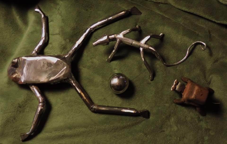 HolsclawMark's tweet photo. #MarksArt #HolsclawPhotography #Steel_Sculptures #MarksMetalArt
#Bolt_lizard #ScrapMetalArt
#handcrafted #turtle https://t.co/STWIwMsCse