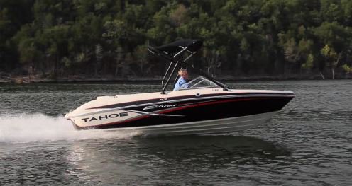 boattest's tweet photo. @TahoeBoats Q7i is a great handling and looking boat, especially with the Extreme upgrade https://t.co/hJnOIiLxSu https://t.co/FIt0lPicm6