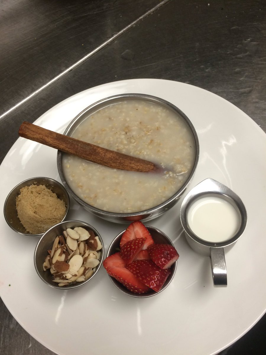 CAVUKitchenBar's tweet photo. @eathealthystuff @breakfast #YVR #healthyone https://t.co/nNnHQMt5fr