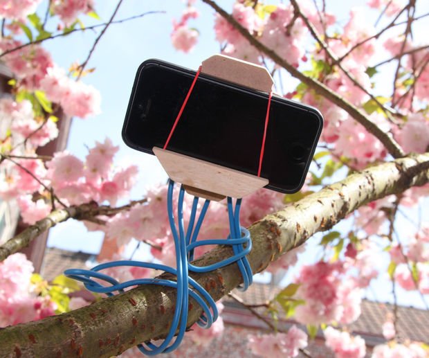 instructables's tweet image. Flexible Smartphone Tripod bit.ly/1YEIJZP