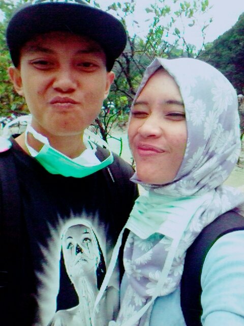 KataAnandaFM's tweet photo. 😘😚💏💜 https://t.co/xGgR2WMM5j