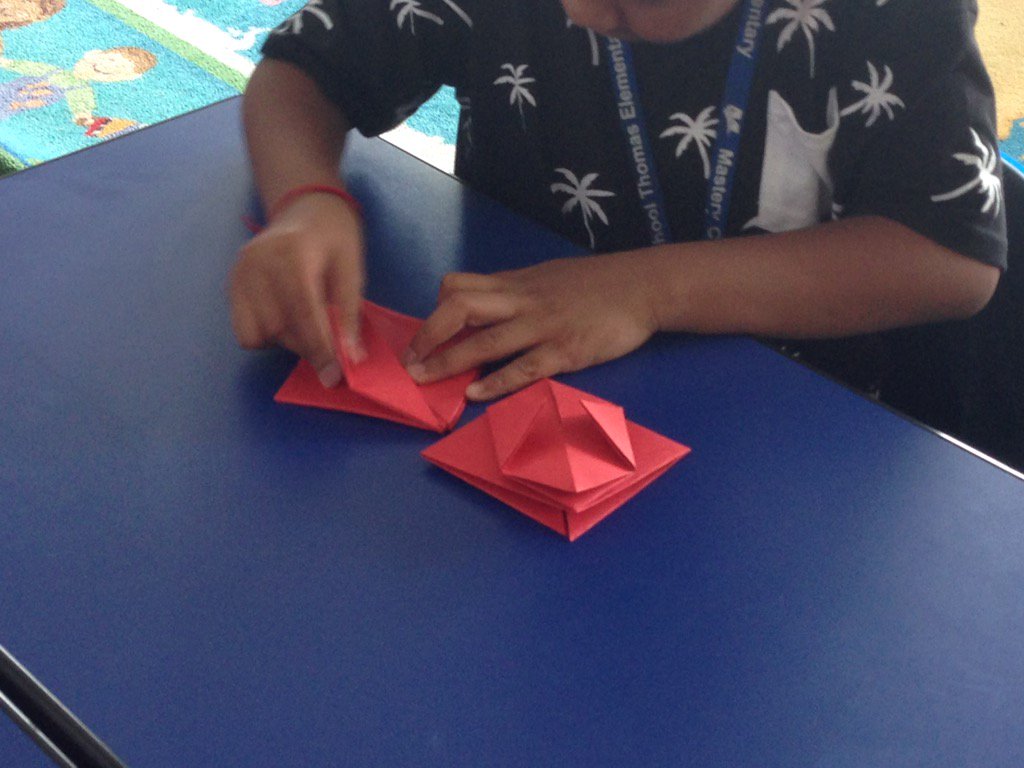 Students learn the history and craft of origami. #AsianPacificAmericanHeritageMonth