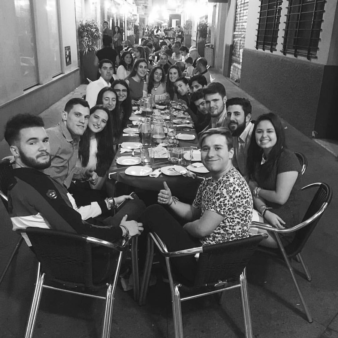 Última convivencia del grupo joven el pasado sábado después de la procesión del Niño Jesús de Praga.
Únete al grupo!