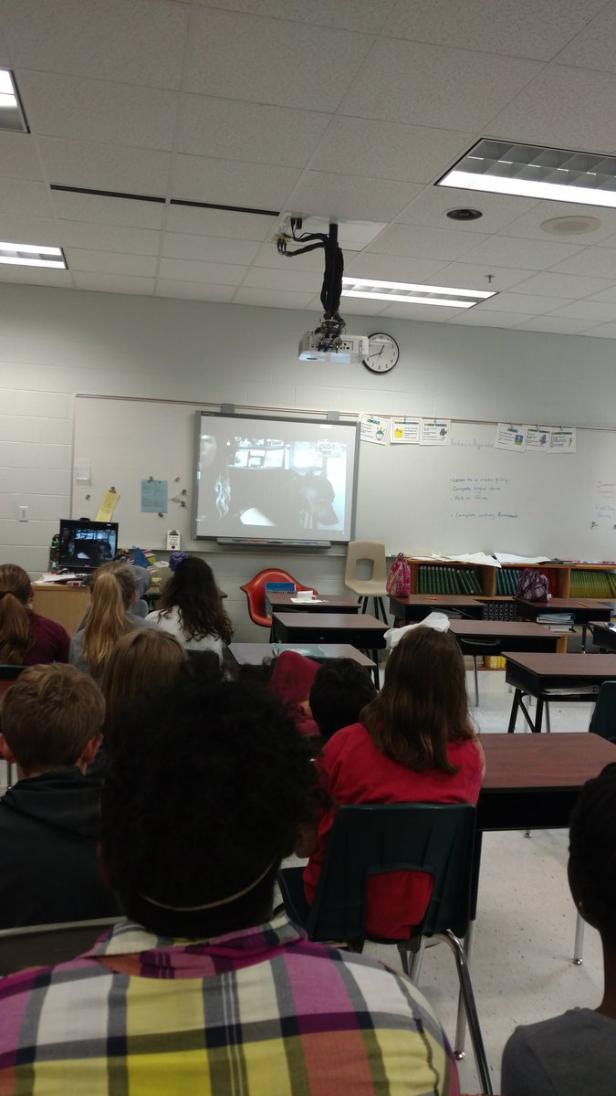 Great visit for 6th graders with Elle the Pitbull 2013 Hero Dog. We learned so much! @DMMSPrincipal @ellethepibull