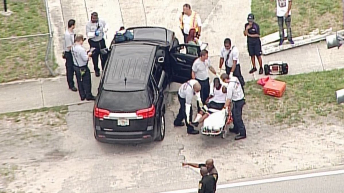 Police investigate shooting near South Florida elementary school bit.ly/20rBdSG?utm_me… https://t.co/A0p0sWNuzf