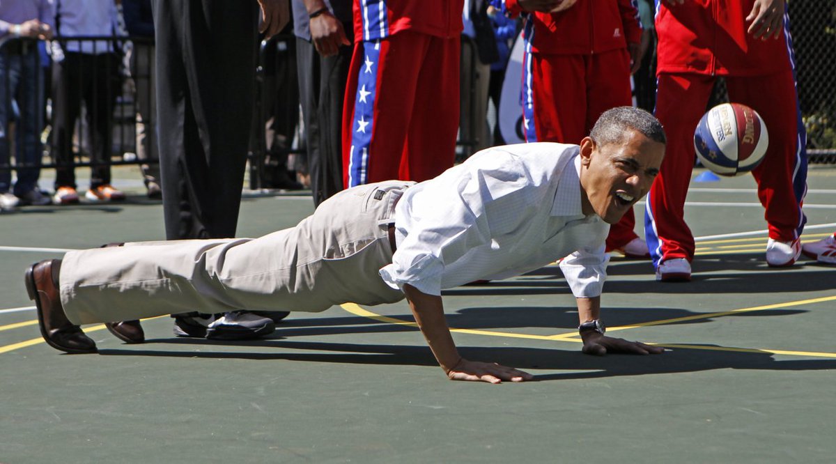 BarryO2008's tweet photo. always grinding. gotta get in shape if im going to run for a second term #2termz #fitness @MichelleObama https://t.co/QKsndePDIo