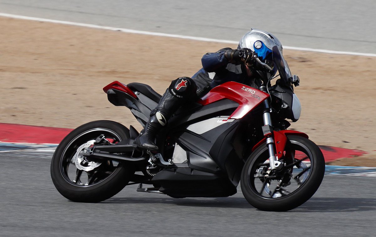ZeroMC's tweet photo. We fielded a dozen motorcycles at yesterday's #Refuel2016 races at @MazdaRaceway. Great day, zero problems. :-) https://t.co/1L88lOZNTK