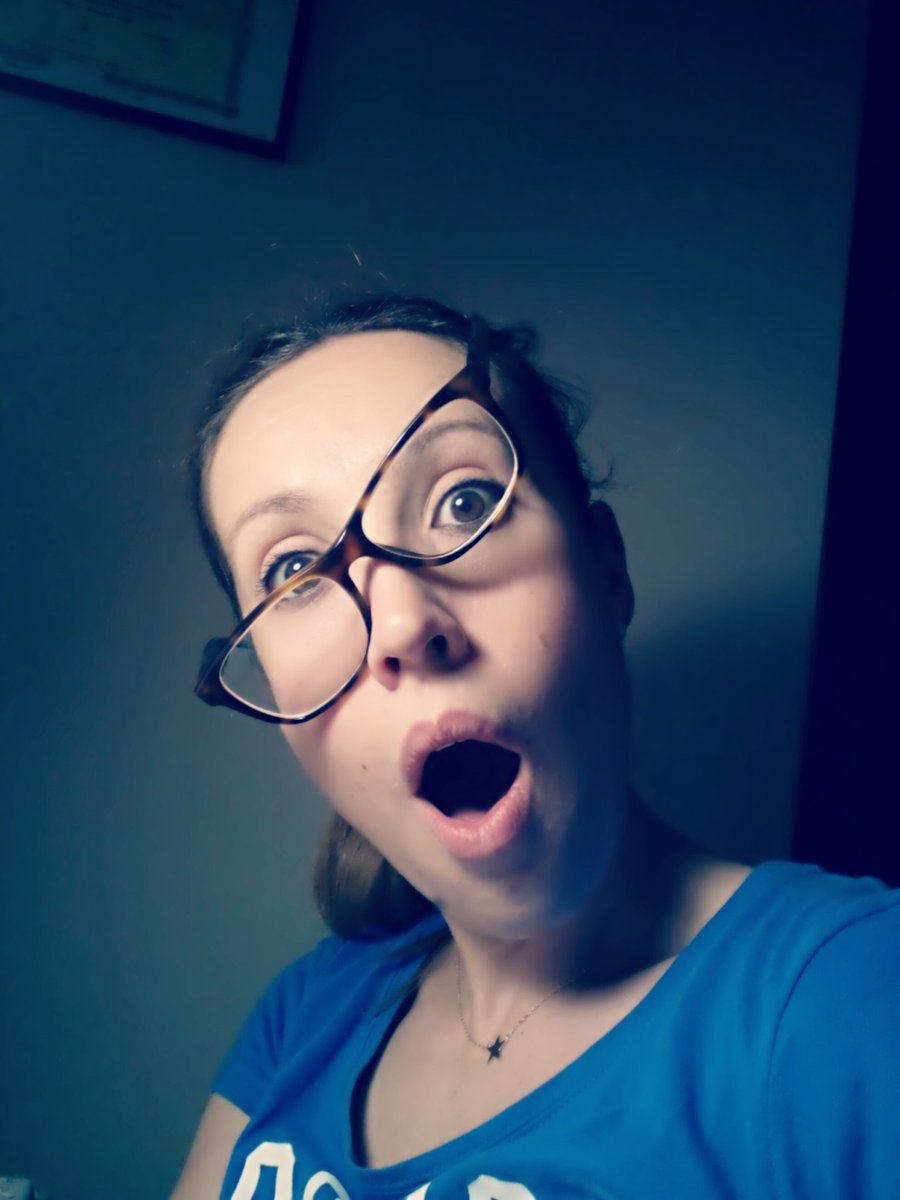 anabelrp13's tweet photo. Einss?cómo?verlo?cantar?bailar?a Manuel?.. hasta las gafas se me caen! #dejatellevarcarrasco así espero la noticia! https://t.co/XBXl19brrC