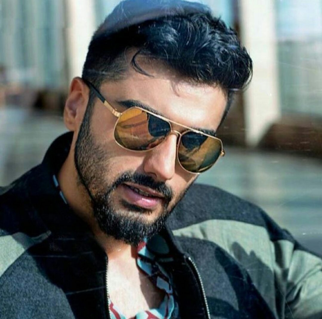 Ranveer Singh & Arjun Kapoor - #Chacha-#Bhatijas having same hair style 😍 Arjun  Kapoor Anil S Kapoor #Sanjaykapoor #Jahaankapoor | Facebook