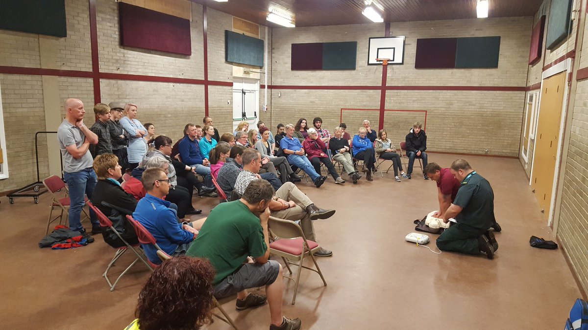 4thgolcar's tweet photo. Great turn out at the local Defibrillator training. Well done to the 10 Explorers who turned up! https://t.co/8BIrQq1F66