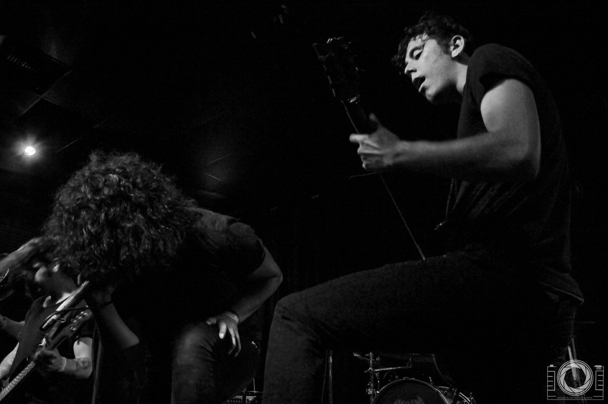 AHS_Adrian's tweet photo. AHS HEADLINER 5/21/16 photos by @ariiXana_ https://t.co/zFkeBsLdV5