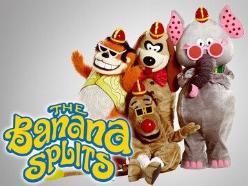 Ilovenostalgia's tweet photo. It's not just an ice cream! Retweet if you remember the banana splits https://t.co/sSnzpRbDRD