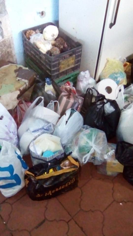 Crepuscular4380's tweet photo. 2/3. Dr. José Gregorio Contreras, donde hicimos donativos de comida y productos de limpieza. https://t.co/znEweemvxd