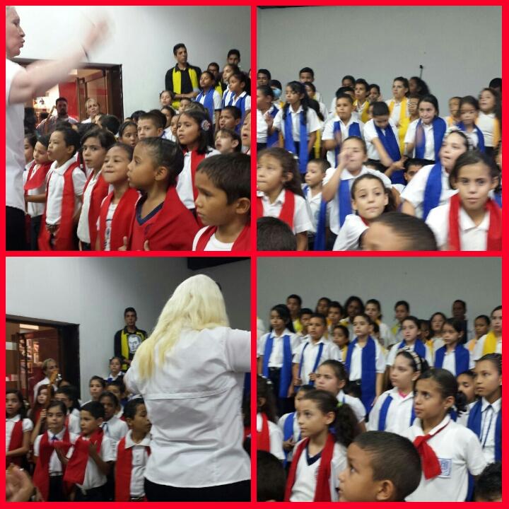 lathibi69's tweet photo. Escuelas del Girardot B unieron sus voces  interpretando la CANTATA INFANTIL A SIMON BOLIVAR EN INCES DE LA ROMANA https://t.co/CJ5kYxYc6F