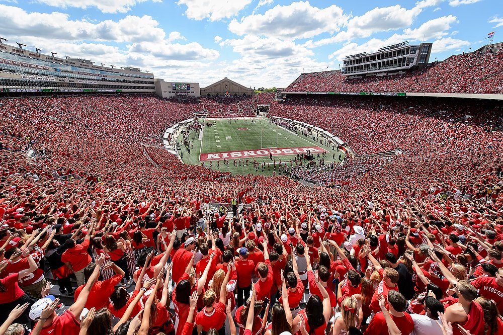 UWMadison's tweet photo. Yet again, Madison tops the best college football towns in the country 👐 https://t.co/SgdPRbXMBw via @BleacherReport https://t.co/UehRi3xGvF
