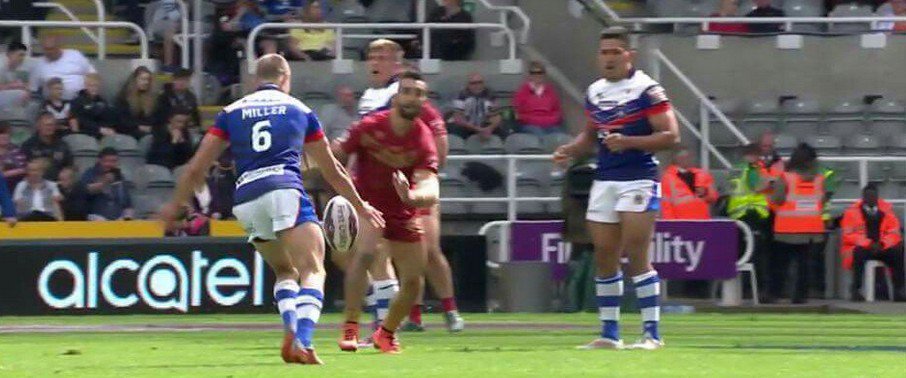 beardbeerbloke's tweet photo. Which Drop Goal was better? 

RT for Jacob Miller 
LIKE for Chris Sandow https://t.co/ORtmOSPsVH