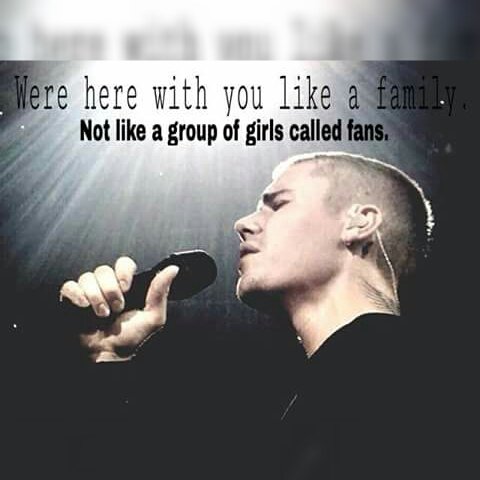 BarchaTapia's tweet photo. @justinbieber We're here with you like a family, not like a group of girls called fans
#WeAreNotFans #isupportjustin https://t.co/uMbvSL4lOj