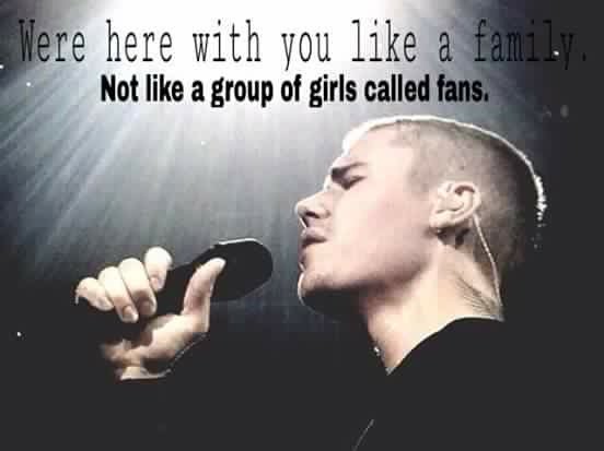 _MonseeSWAG's tweet photo. @justinbieber We're here with you like a family, not like a group of girls called fans.
#WeAreNotFans https://t.co/RgKnWntV9Z