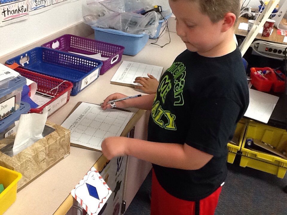mrsarias1's tweet photo. We're on a Fraction Hunt to find and name all the fractions! #ivyhillleague https://t.co/TNUCeOGonU
