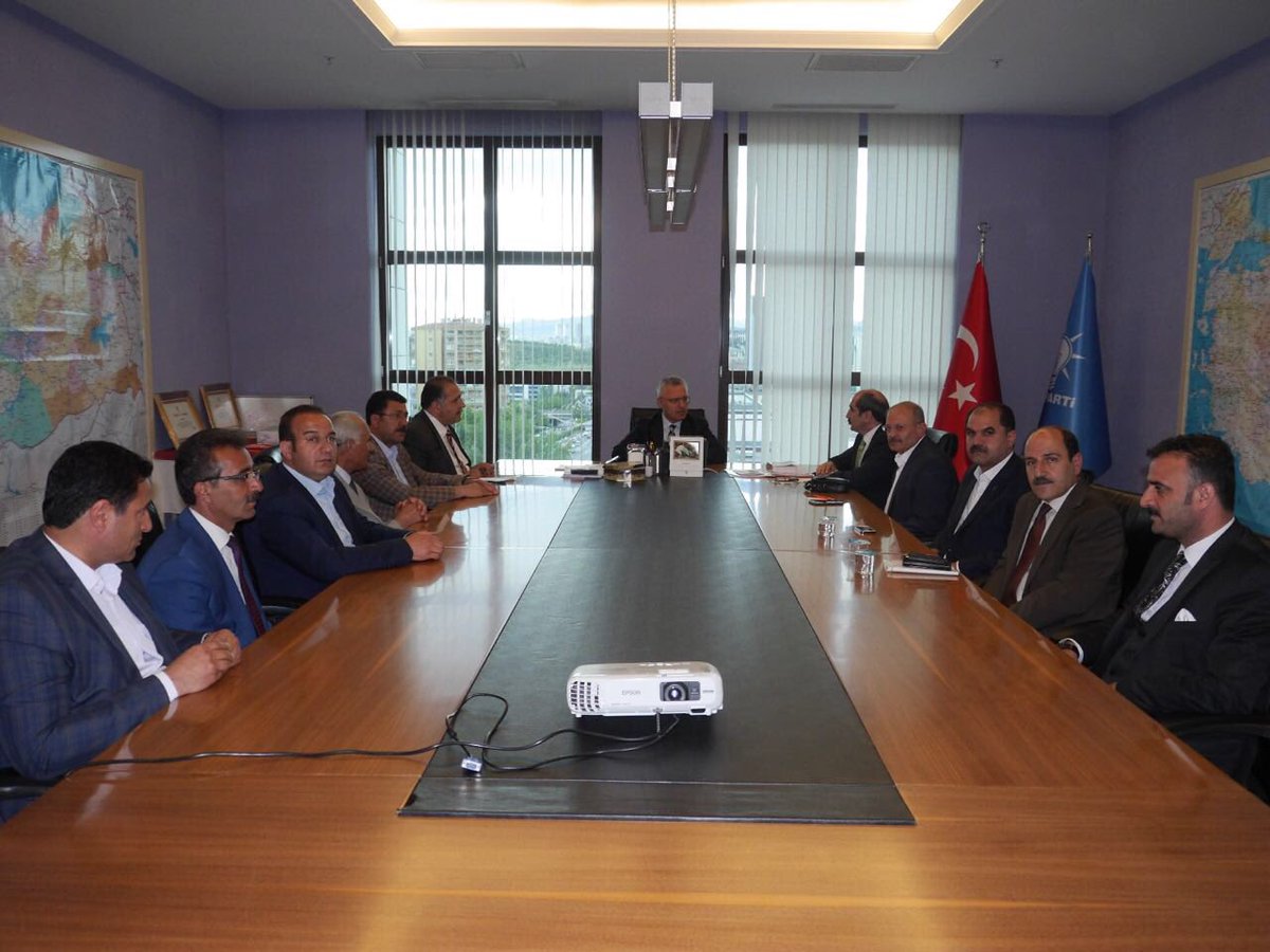 Van İl Başkanımız ve İlçe Başkanlarımız ziyaretimize geldiler. Teşekkür ediyorum.