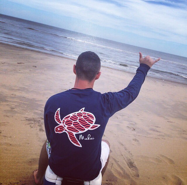 MakaiClothingCo's tweet photo. #MakaiWorldTurtleDay Giveaway #3 3 True Navy Wave Prints! Must RT @ be following! Winners announced @ 6pm est!🐢🌎 https://t.co/FojDSuHofp