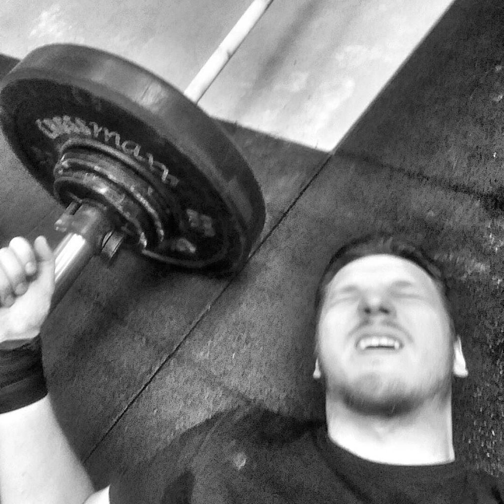 SecretFitFam's tweet image. 10/9/8/7/6/5/4/3/2/1
 to Power Clean et Burpees OTB en 13min:
Ça piiiiique !!! #freedomsports #fitness #fitnessmode…