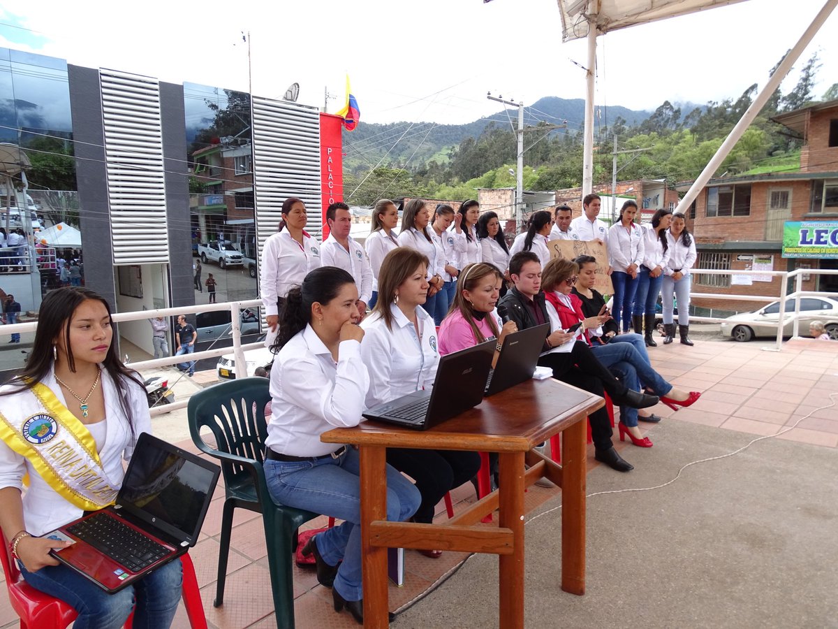 PASCASOMOSTODOS's tweet photo. La Alcaldía de Pasca presente en el Día Nal por la dignidad Mujeres Víctimas de la Violencia Sexual Conflicto Armado https://t.co/Vm4i8mBJP4