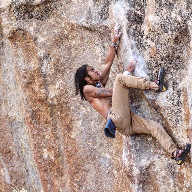 From @endswithk - Summer training to use my try hard face 😬  #betaboozers  #bouldering #climbing_pictures_of_ins
