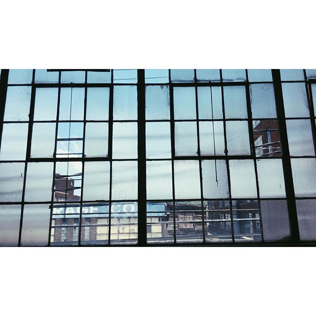 From @alannaliz - Afternoon Adventures. . . . . . #pittsburgh #home #sky #windows #warehouse #rockclimbing #rock