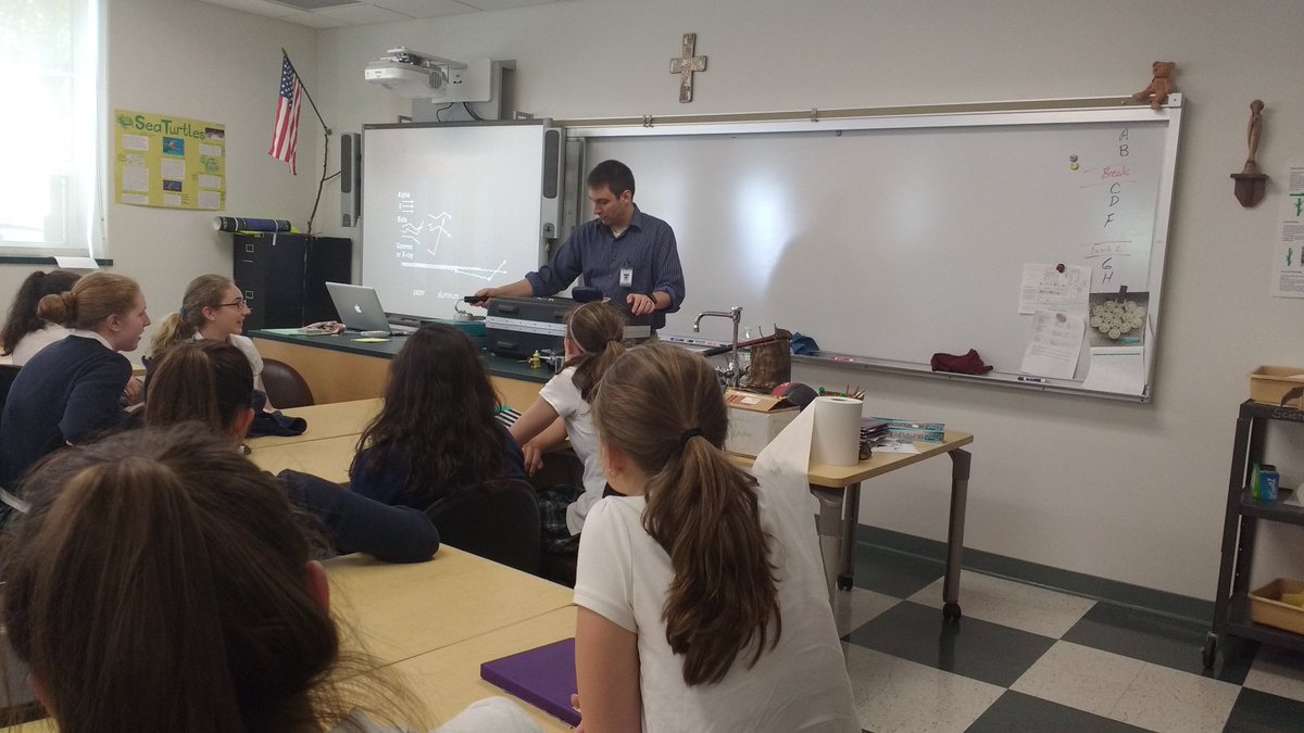 TheStudyofLife's tweet photo. Great guest lecture today from @mpgagne   on radiation and medical physics! #uabio @UrsulineAcademy https://t.co/XpMeR3ABPb