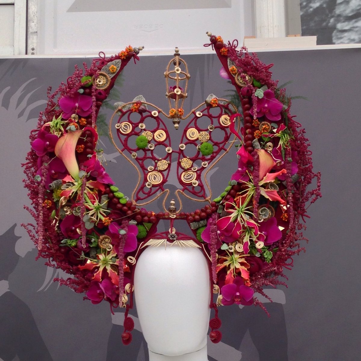 The_RHS's tweet photo. Make sure you check out the floristry displays at #RHSChelsea if you're visiting this week! https://t.co/GfeuRHVmYD