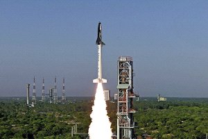 Kclas_Oficial's tweet image. #India realiza con #éxito prueba de #cohete espacial reutilizable goo.gl/882lyS #Tecnología