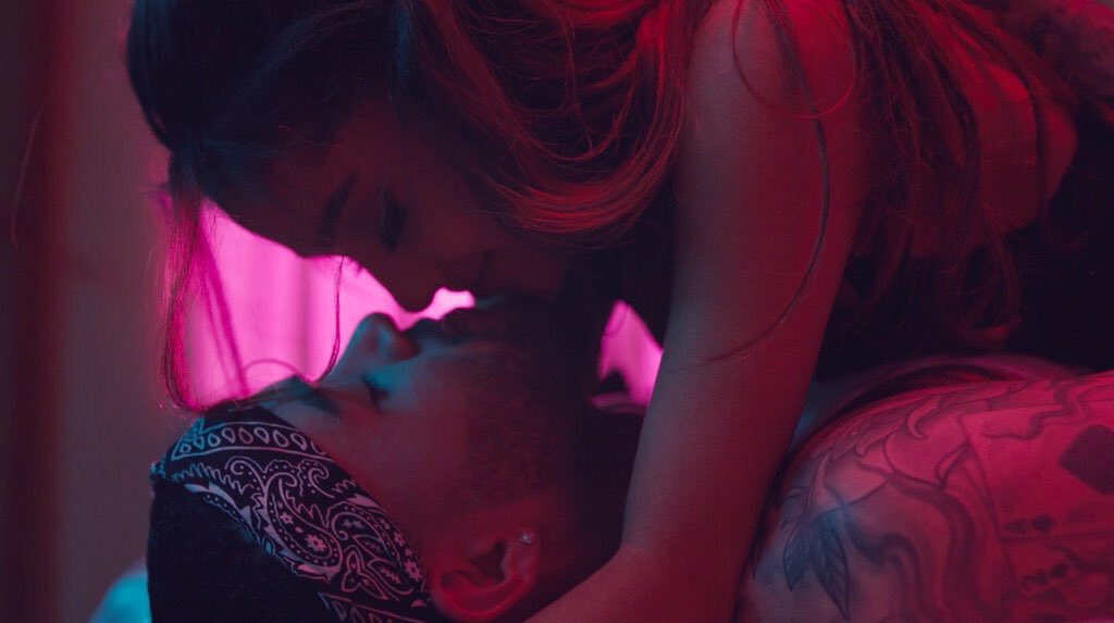biebersgrande's tweet photo. @ArianaGrande #IntoYouVideoTonight https://t.co/APawAfA0l5