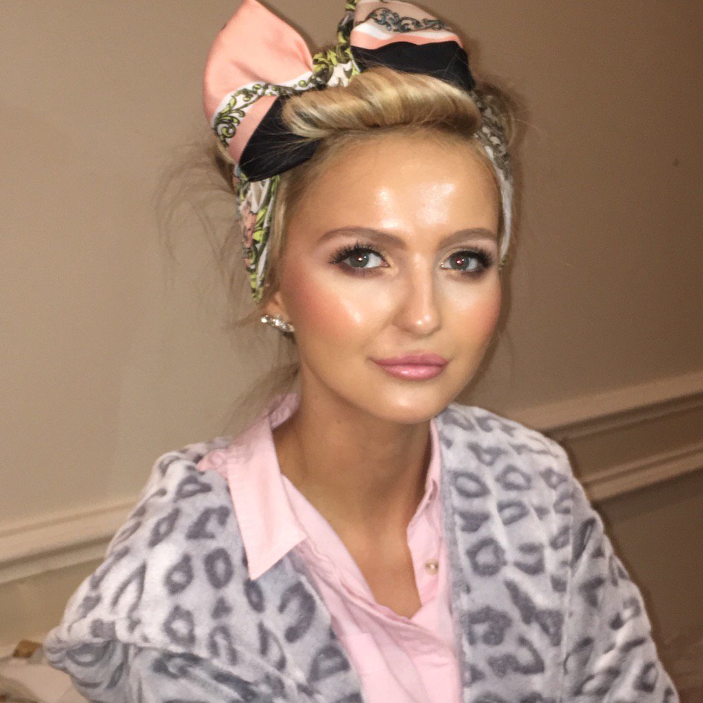 dollyfacemakeup's tweet photo. Makeup I designed for this years miss Liverpool 2016!! #makeupbyme #dewy  fresh #Glowing https://t.co/04RMjQ2K5o