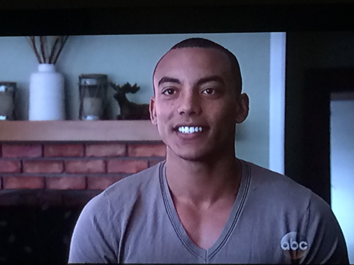 RobynRossTV's tweet photo. Christian is cute, has a job &amp; a good backstory. Am I already sensing potential Bachelor material? #TheBachelorette https://t.co/x1LlPMg9Jt