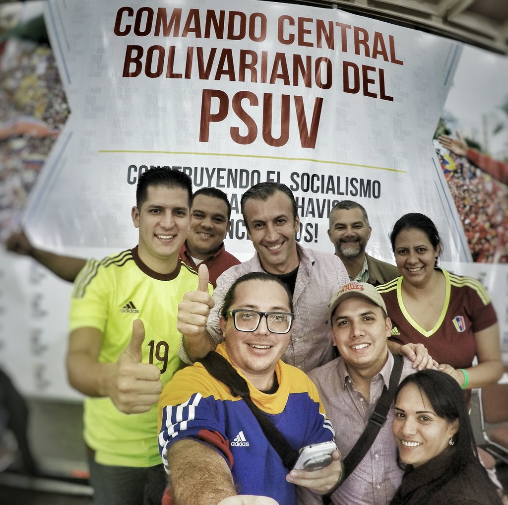 Y asi termina está intensa jornada de trabajo para entregarle nuestras primeras propuestas a <a href="/NicolasMaduro/">Nicolás Maduro</a> #PSUV