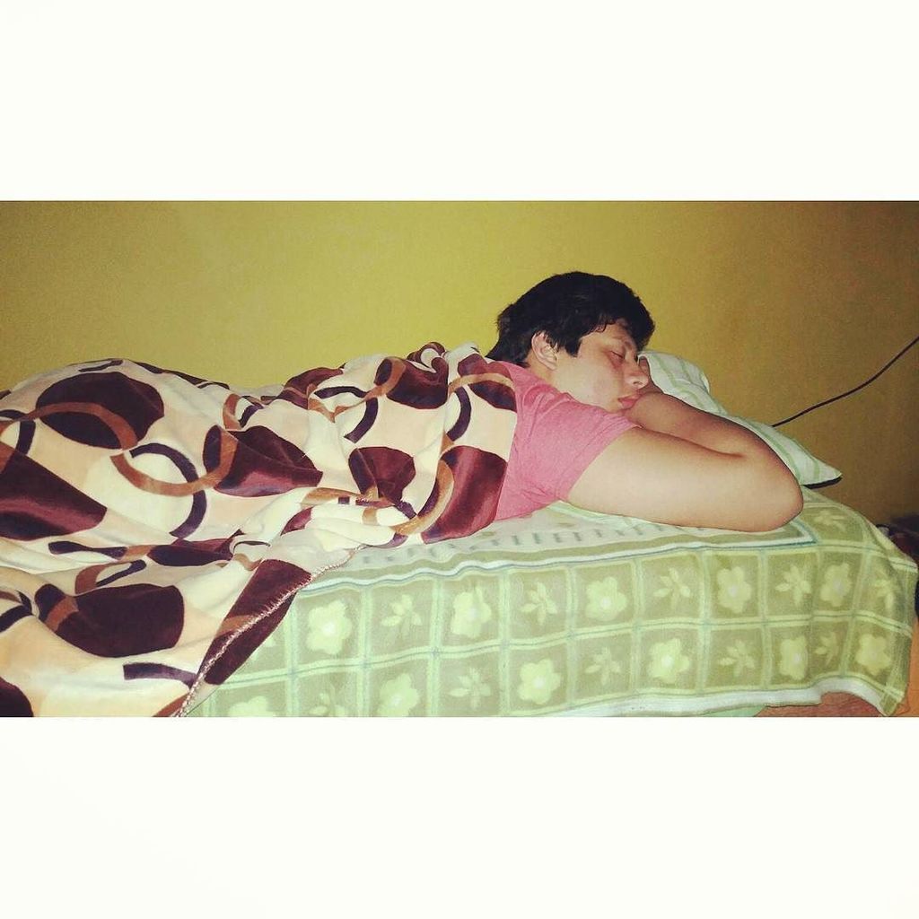 Karina_DelgadoV's tweet photo. Despiertaaa 😟😤😧❤ #wakeup #sleep #love #curvasquematan #hermoso #inlove #bonitatarde #goodday #monday #winter ❤ https://t.co/B6xMh0zfTo