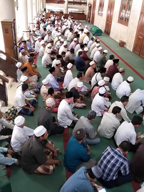 Ust Ishom Saichun akan di kebumikan di Makam Tlogo pojok