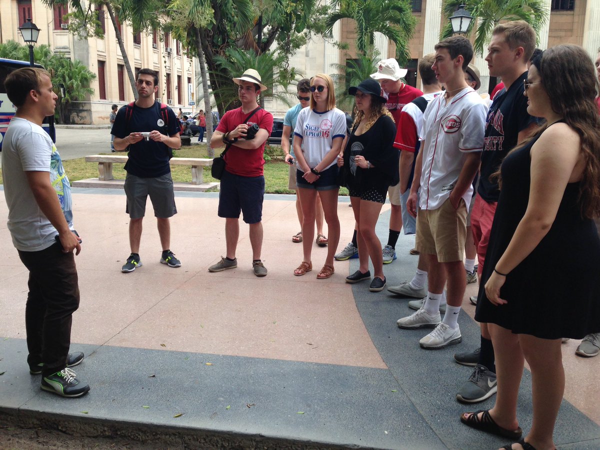 KSBStudyAbroad's tweet photo. University of Havana walking tour - saw the law school where Castro attended #busc272 https://t.co/1WK6Q3VTcW