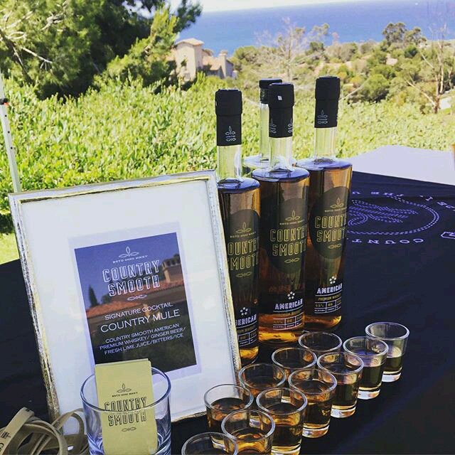ARCYouthFest's tweet photo. Happy Monday from @countrysmooth #Weekdaywhiskey #Weekendstoo #EyeWitnessed https://t.co/eiaoWxuRAD