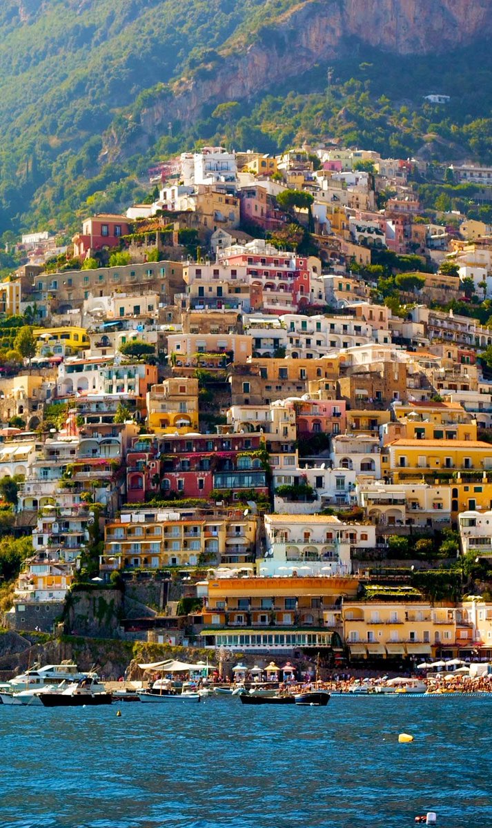 GoAirRoyale's tweet photo. Sail the dazzling Amalfi Coast - https://t.co/mBKt39S0ht https://t.co/pTovu9V3Qx
