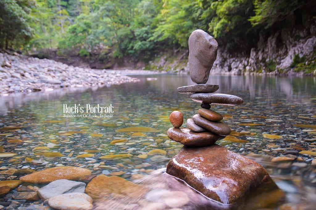 manifatto's tweet photo. #nature &amp; #form Inspiration from rocksportrait ✍ おはようございます✨
#rocksportrait #rockbalancing #rockart #stone #stoneart… https://t.co/6ZRYWHQNjQ