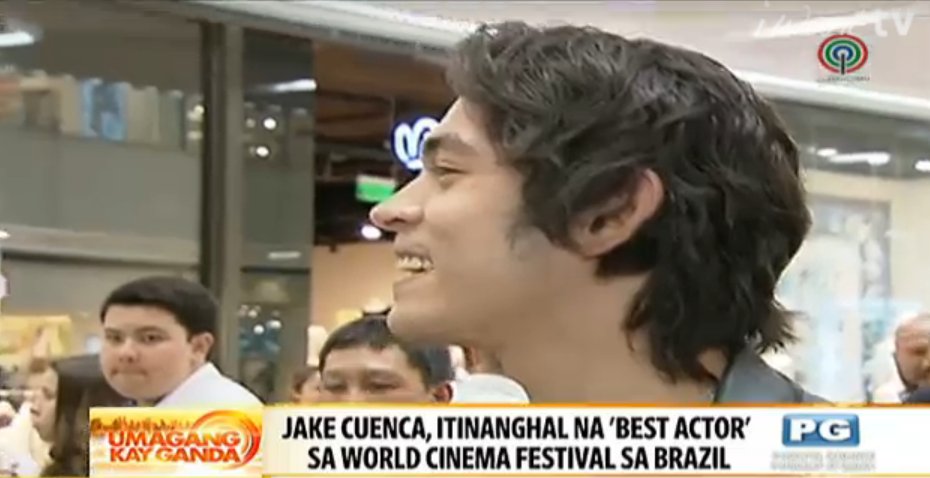 ukgdos's tweet photo. #UKG Showbiz: Jake Cuenca, itinanghal na 'Best Actor' sa World Cinema Festival sa Brazil https://t.co/xOCTEIBK6L