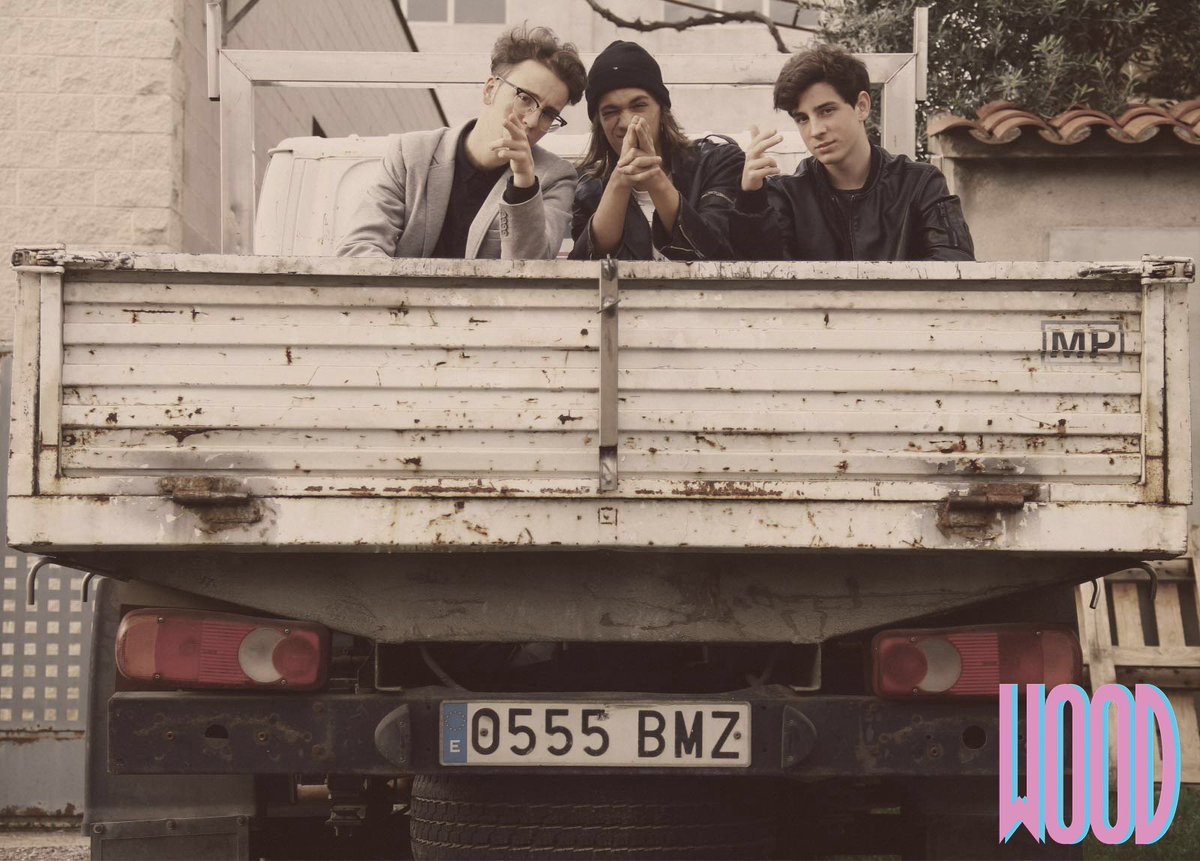 En Marc,en Pol i l'Aleix engeguen el seu projecte anomenat WOOD!

FB: bit.ly/1YTh2wx
IG: @wood_powerpop